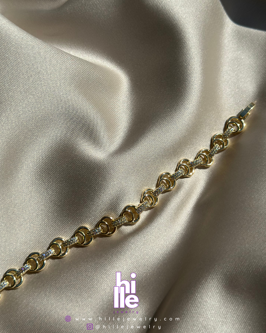 Altın Renkli Oval Halkalı Taşlı Bileklik