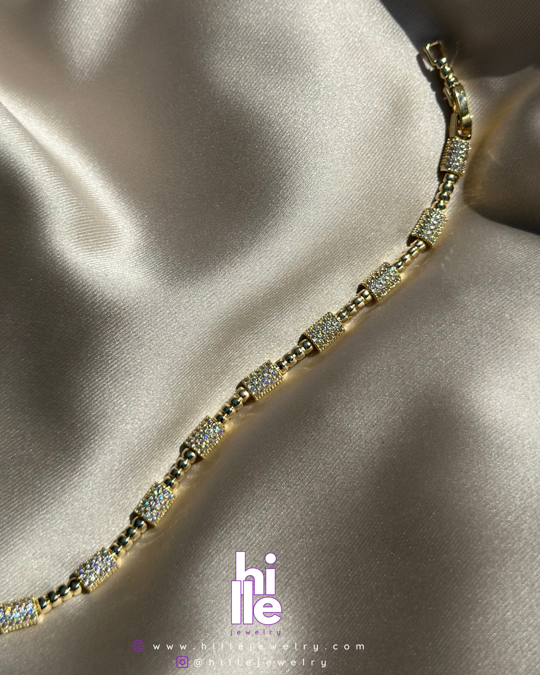 Zarif Altın ve Taş İşlemeli Bileklik